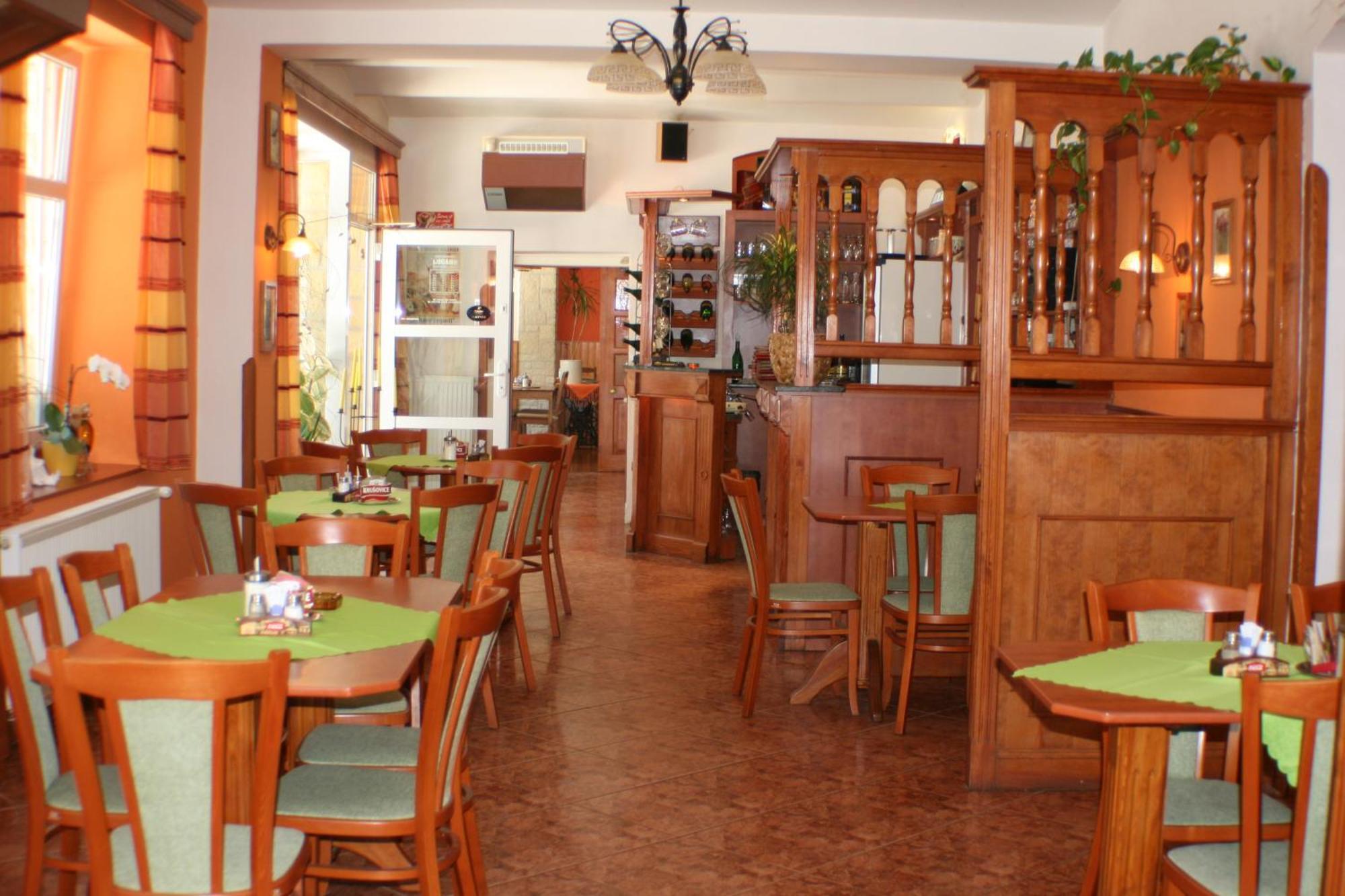 Pension-Restaurace Lugano Hřensko Buitenkant foto